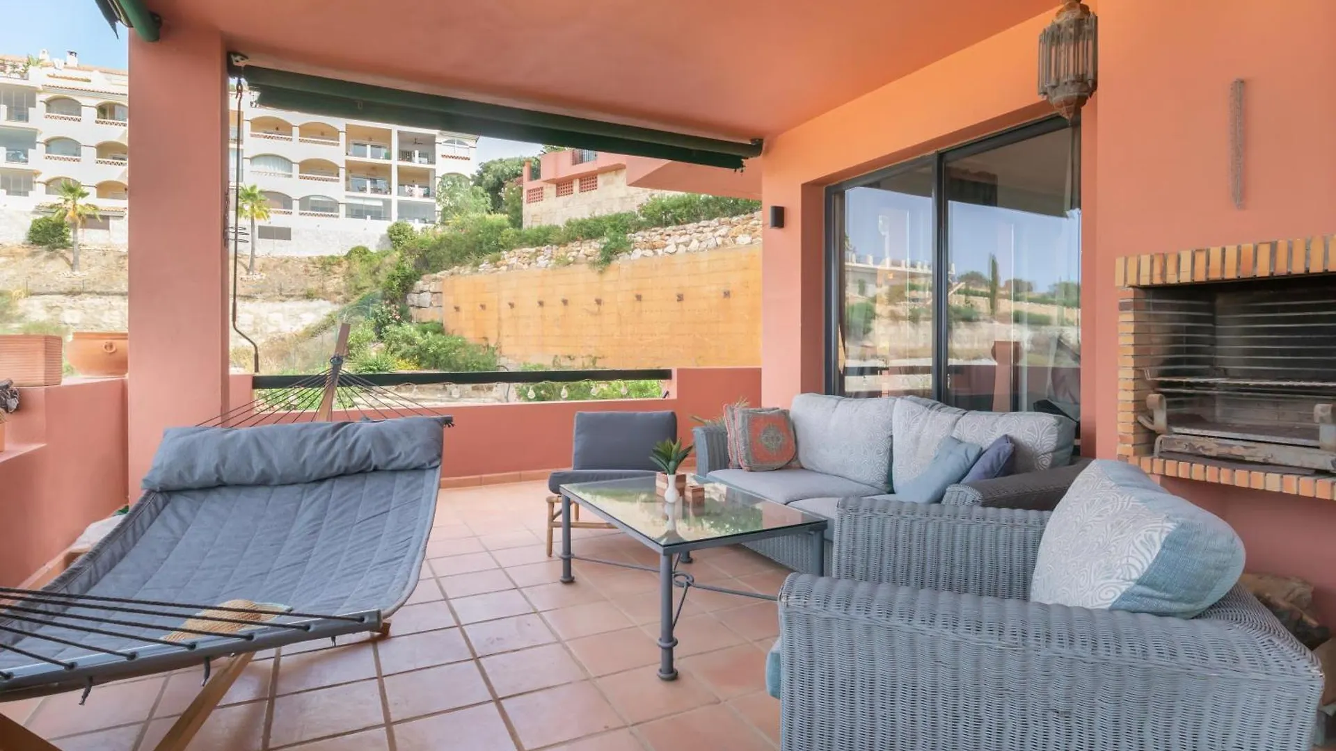 Calma Cascada Seaview Apartment Sitio de Calahonda 0*,  Spain